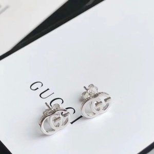 Personal Use G✨U C Women's Second-Hand Earrings.